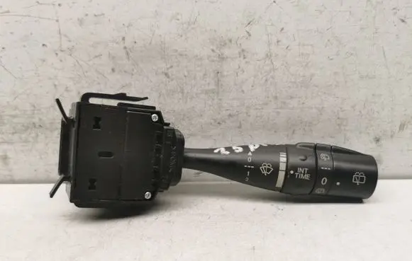 Mitsubishi Colt Wiper control stalk