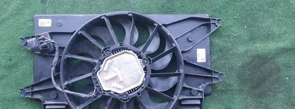 Hyundai i30 Electric radiator cooling fan 25380-J7600 25304-J7600
