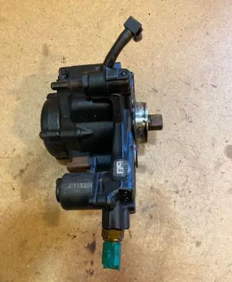 Citroen C5 Fuel injection high pressure pump 9424A000 9656391680 0147941HAE