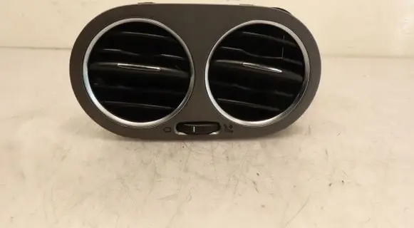 Volkswagen Tiguan Dashboard side air vent grill/cover trim
