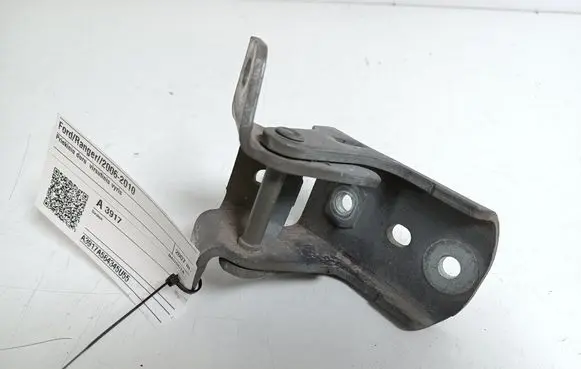 Ford Ranger Front door upper hinge