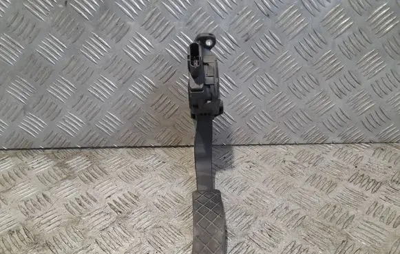 Audi A5 8T 8F Accelerator throttle pedal 8K1721523 30082007 6PV00950500