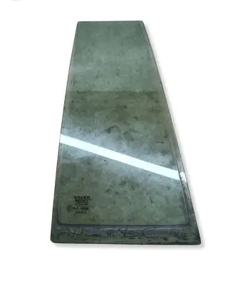 Volvo 960 Rear vent window glass DOT57M6AS2 43R000935