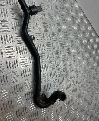 Volkswagen PASSAT B7 Engine coolant pipe/hose 5N0121070L