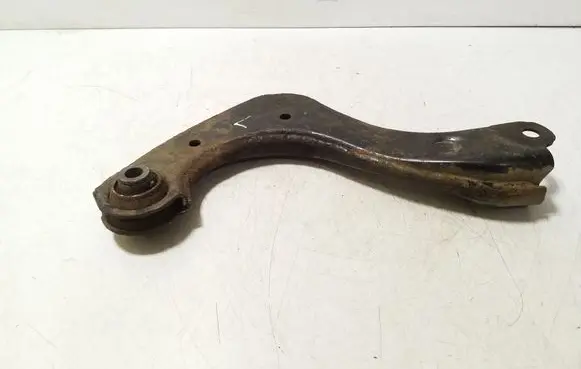 Rear upper control arm/wishbone