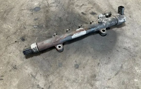 Mercedes-Benz Sprinter W906 Fuel main line pipe A6510700495 R9144Z240A 2031431811