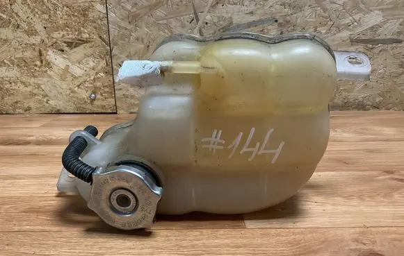 Dodge Journey Coolant expansion tank/reservoir 55116897AA 05058456AB