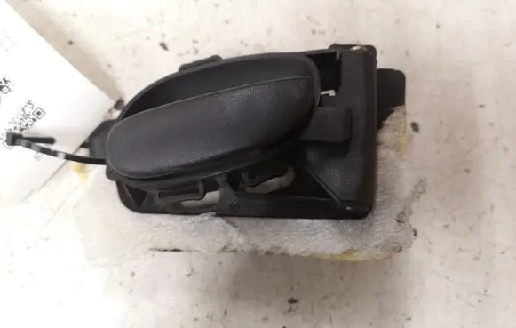 Peugeot 206 Front door interior handle 9623698077