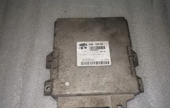 Peugeot 406 Engine control unit/module 9639908080
