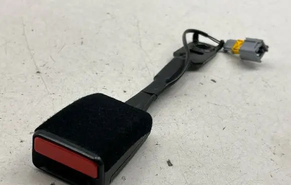Citroen DS5 Front seatbelt buckle 