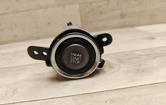 Hyundai i40 Engine start stop button switch 