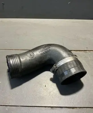 Volvo XC90 Intercooler hose/pipe 30696253