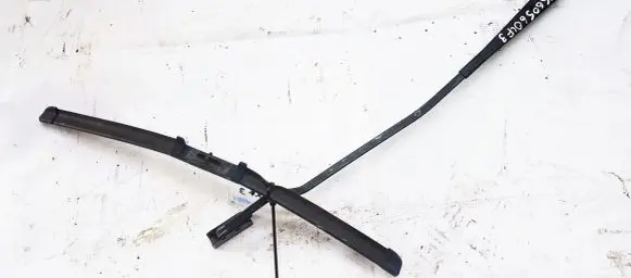 Volkswagen Golf III Front wiper blade arm