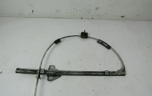 Renault Master II Front door manual window regulator 
