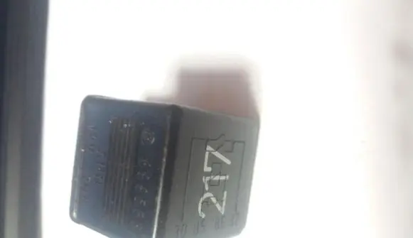 Audi A6 S6 C5 4B Other relay 43951253S