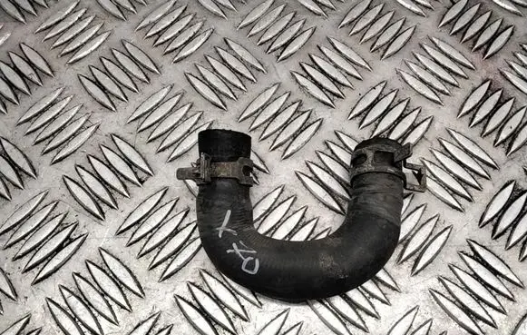 Volvo V70 Engine coolant pipe/hose