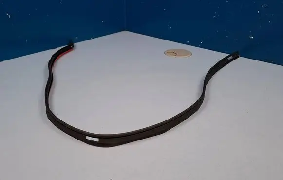 Porsche Macan (95B) Rubber seal tailgate window/glass 95B827359