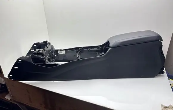 BMW 1 F40 Center console 210958820 2081508X
