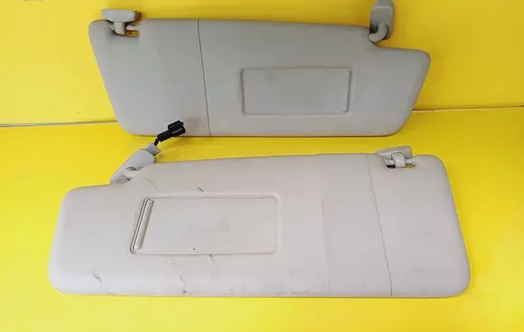Volkswagen Touran I Sun visor
