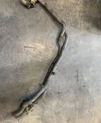 Engine coolant pipe/hose