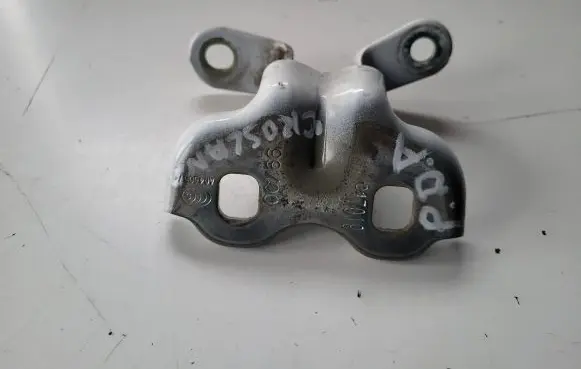 Opel Crossland X Front door lower hinge 