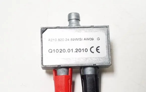 Mercedes-Benz S W221 Radio antenna A2108202489