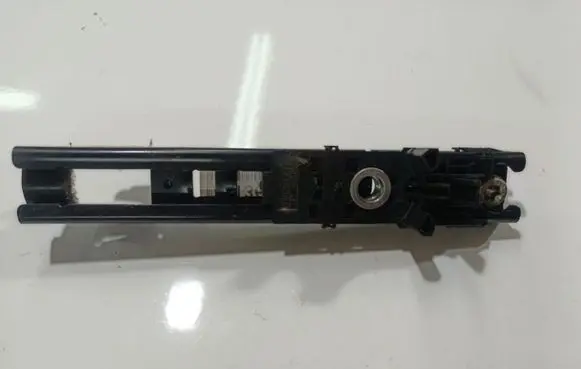 Ford Focus Seat belt adjustment rail 30000764B