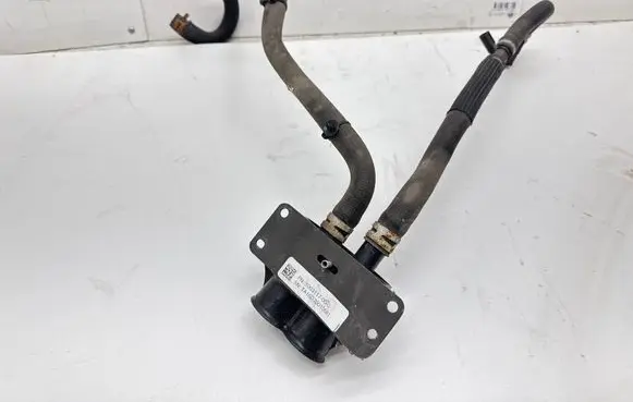 Tesla Model S Engine coolant pipe/hose 100311700G
