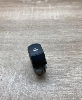 Renault Megane II Electric window control switch 28082