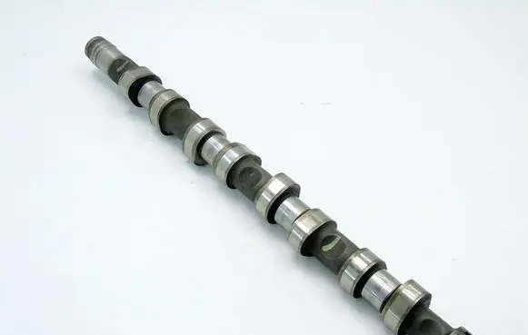 Peugeot 307 Camshaft 9624835280