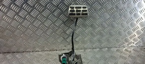 KIA Sorento Brake pedal 