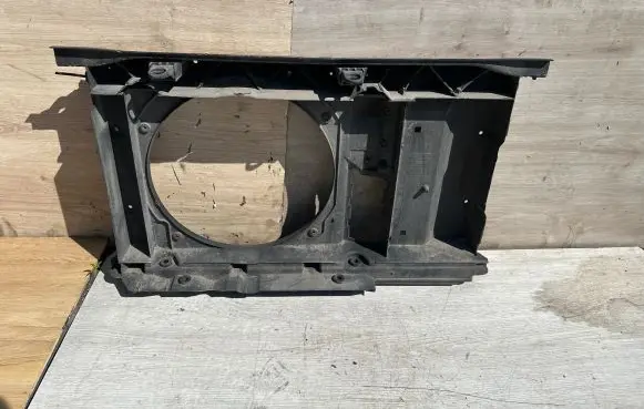 Citroen C4 I Radiator support slam panel