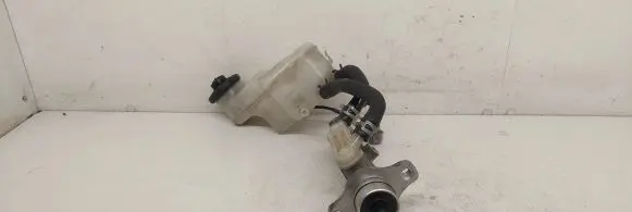 Toyota Avensis Verso Master brake cylinder 13231140430