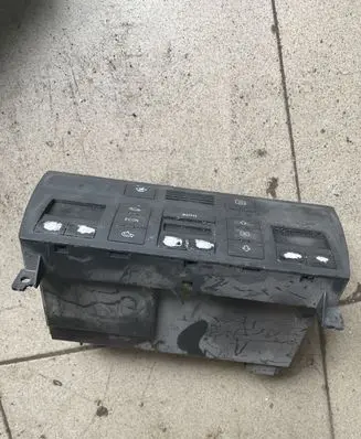Audi A6 S6 C5 4B Climate control unit