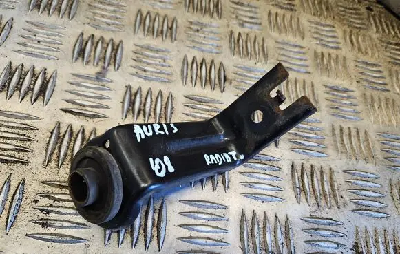 Toyota Auris 150 Radiator mount bracket 1652305010