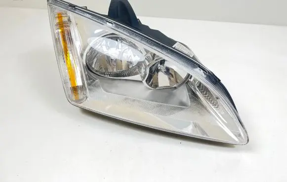 Ford Focus Headlight/headlamp 4M5113W029BF 10179 14HRU