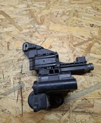 BMW 1 F20 F21 Battery relay fuse 929615001