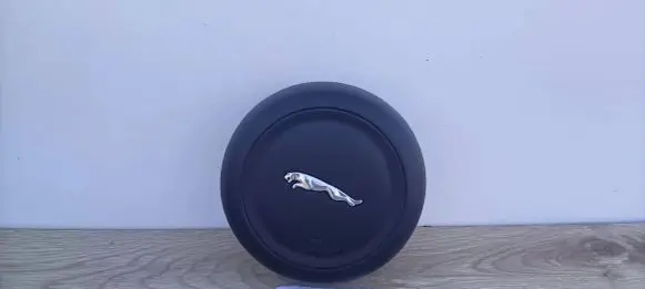 Jaguar XF Airbag cover 3084485