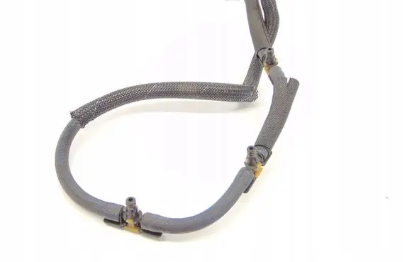 Volkswagen PASSAT B7 Fuel return line/hose 1928301276