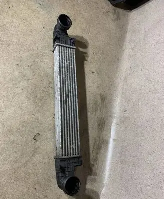Mercedes-Benz E W211 Intercooler radiator A2115003902