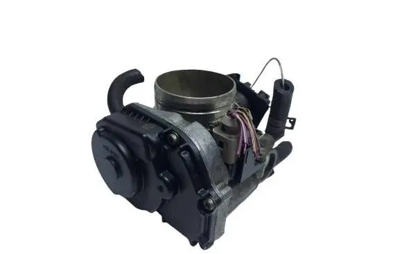 Volkswagen Golf IV Throttle valve 06A133064J-KASACJA 06A133064J