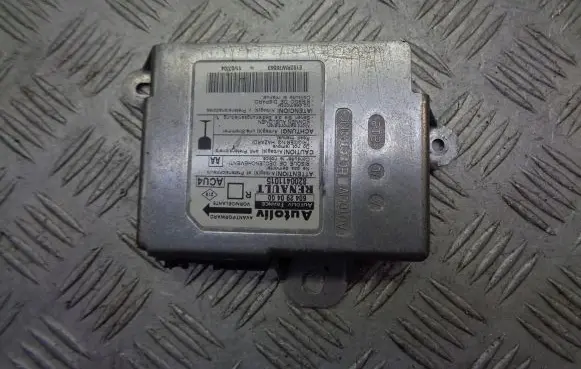 Renault Scenic II - Grand scenic II Airbag control unit/module 8200411015