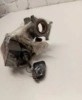 Volkswagen Transporter - Caravelle T4 Ignition lock 90505