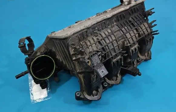 Volkswagen Golf VII Intake manifold 04E129711L IMPRK1565768