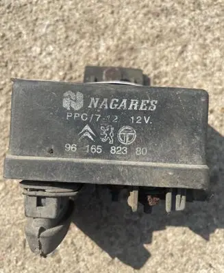 Peugeot 106 Other relay 9616582380