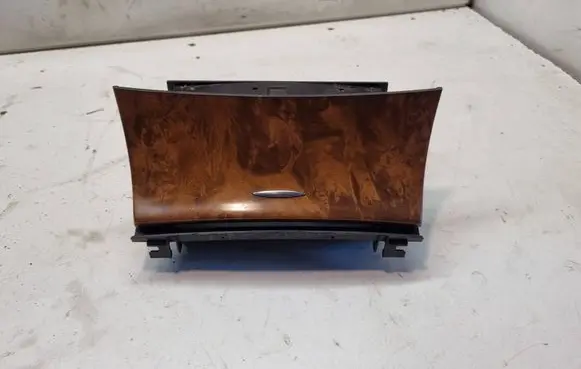 Mercedes-Benz CLS C219 Car ashtray A2116802852
