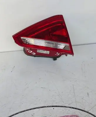 Audi A5 8T 8F Tailgate rear/tail lights 8T0945093 AU484