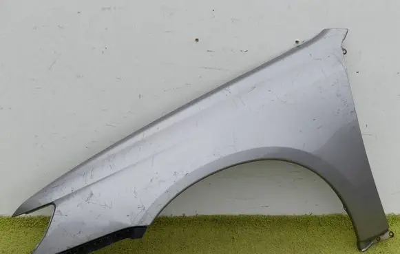 Subaru Legacy Fender 2M9D-0