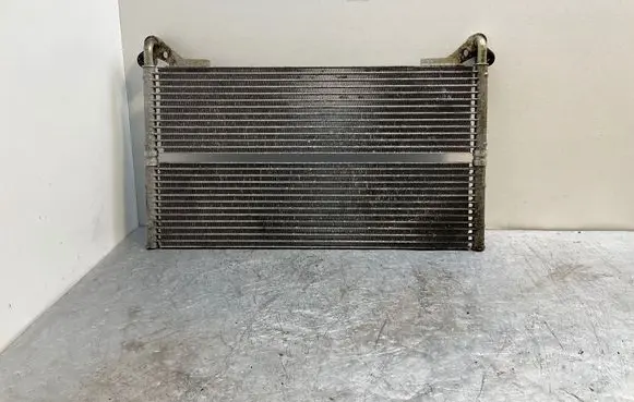 Engine oil radiator