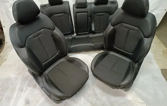 Seat set